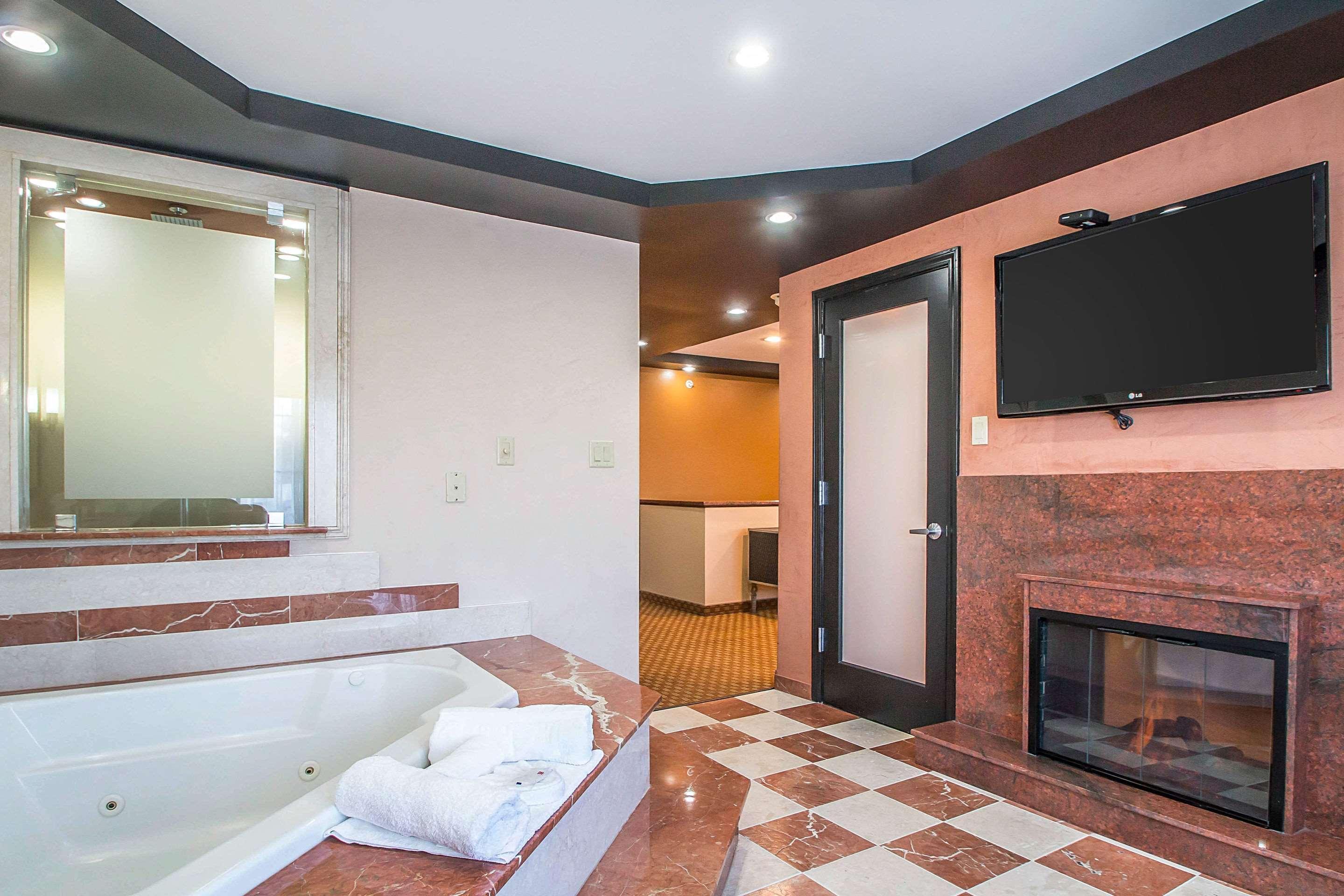 Clarion Inn Elmhurst - Oak Brook Near I-88, I-290, I-294 Esterno foto